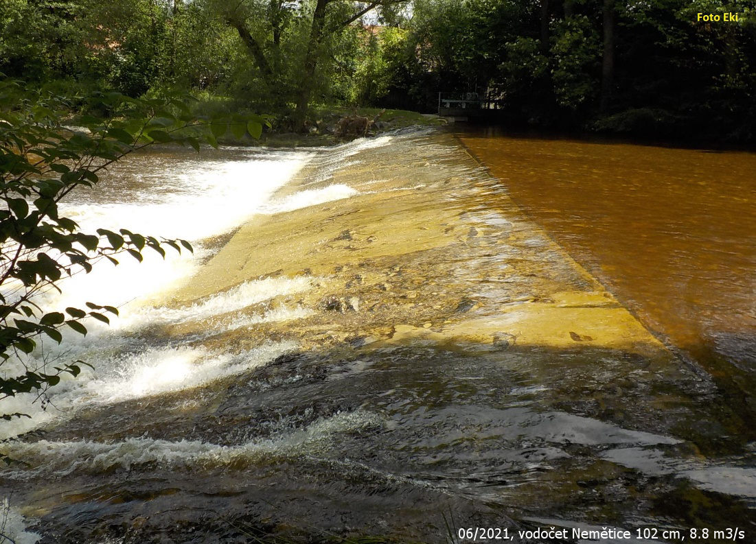 rkm.  Jez v Malenicích šel splout v singlu