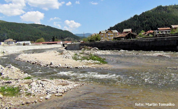 Regulace řeky Města na začátku obce Jakoruda – výstupní místo