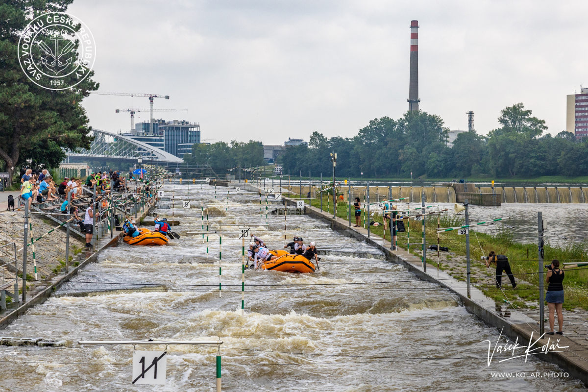 Závody v raftingu Závody v raftingu