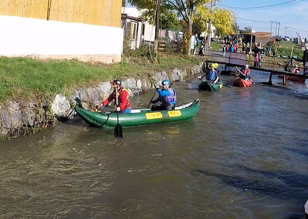 Náraz do pádla a jeho zlomení Náraz do pádla a jeho zlomení