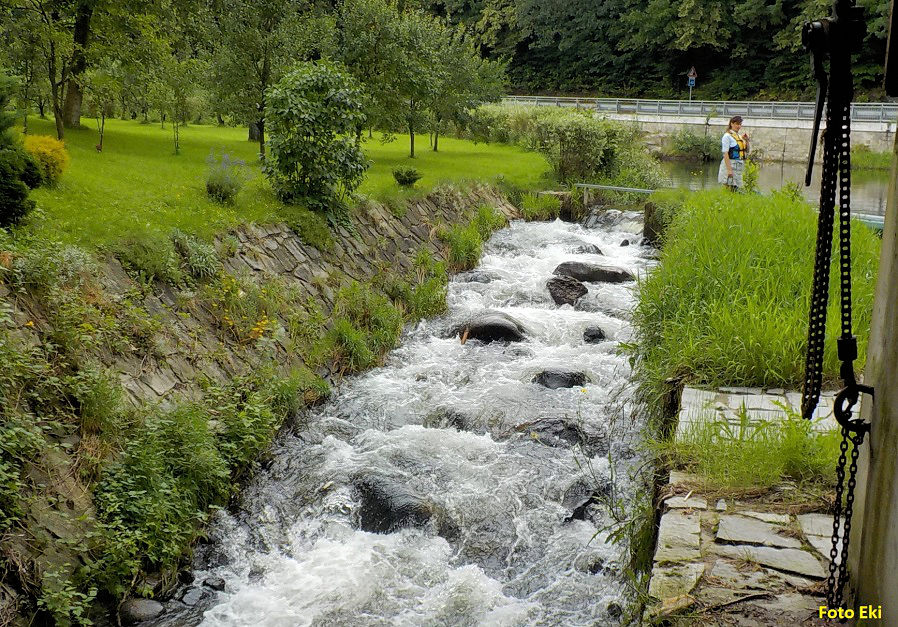 rkm. 9,3 Rybí přechod vysokého nesjízdného jezu na Bělé