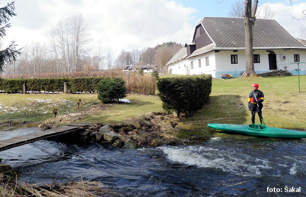 Milovy, lávka 250m pod ústím Blatínkého potoka