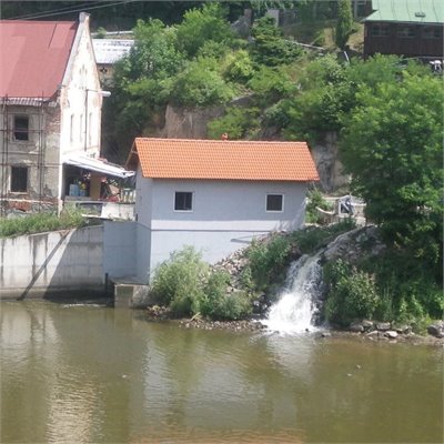 Právní divočina na Sázavě: Jezy bez povolení